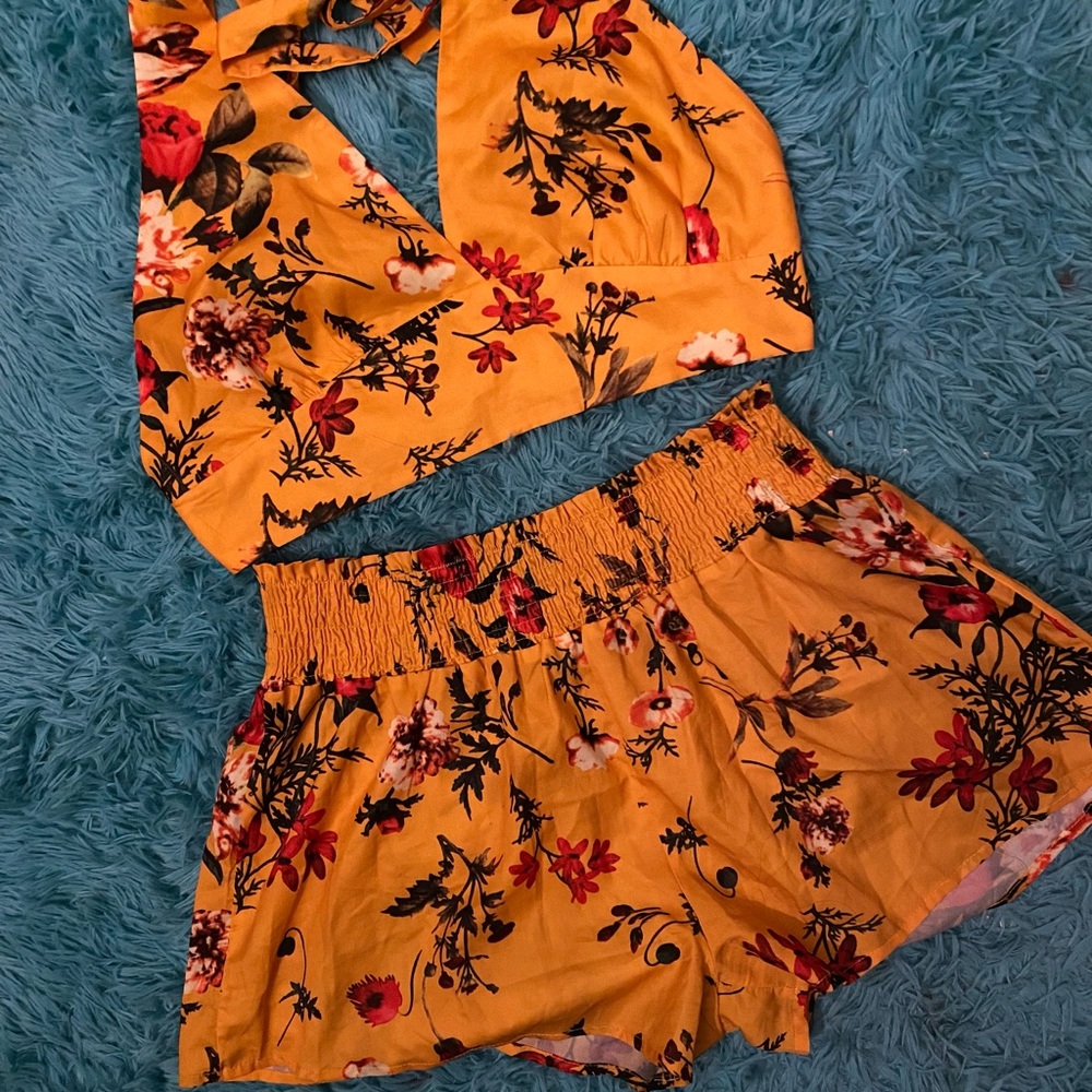 floral shorts set